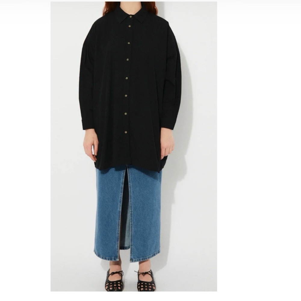 Navy Button-Up Blouse Oversized.